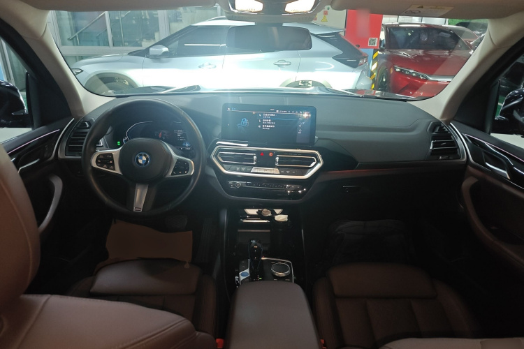 宝马iX3 2022款 领先型中控内饰7002