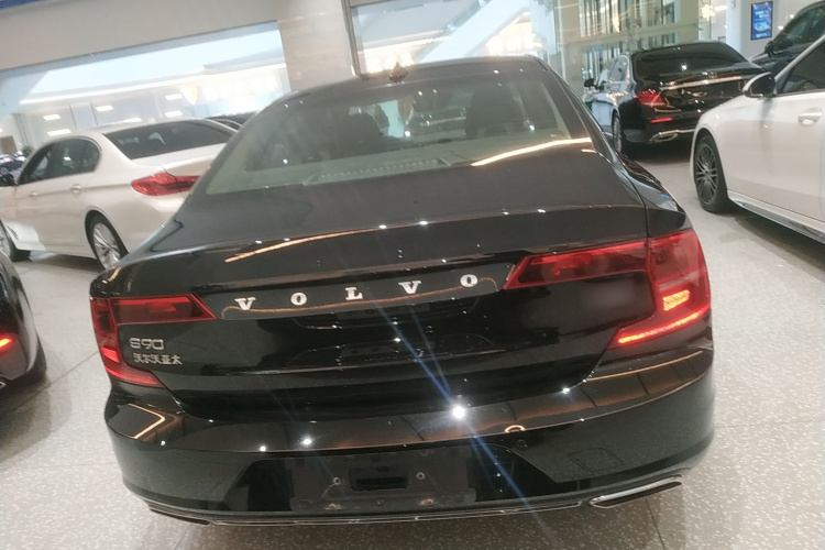 沃尔沃S90 2020款 T5 智逸豪华版车身外观6