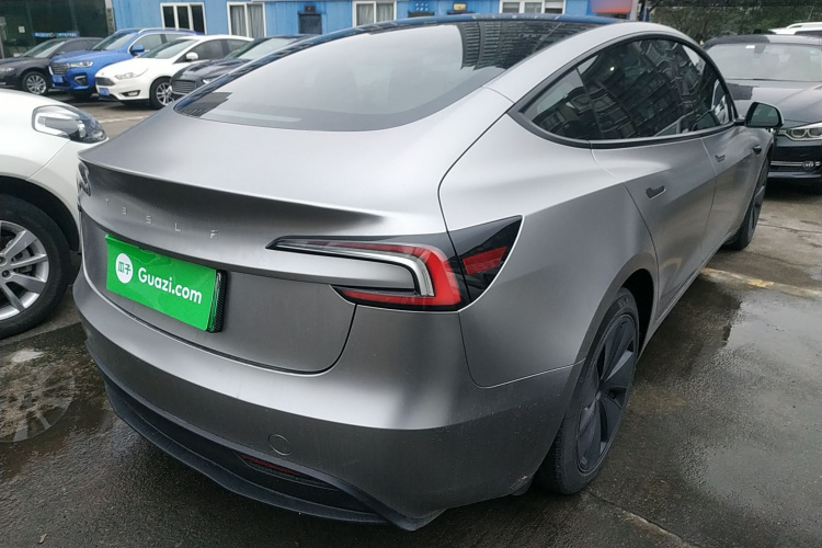 特斯拉 Model 3 2023款 后轮驱动版车身外观6005