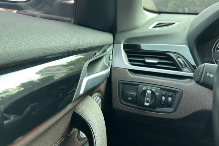 宝马X1 2021款 sDrive20Li 时尚型局部细节24