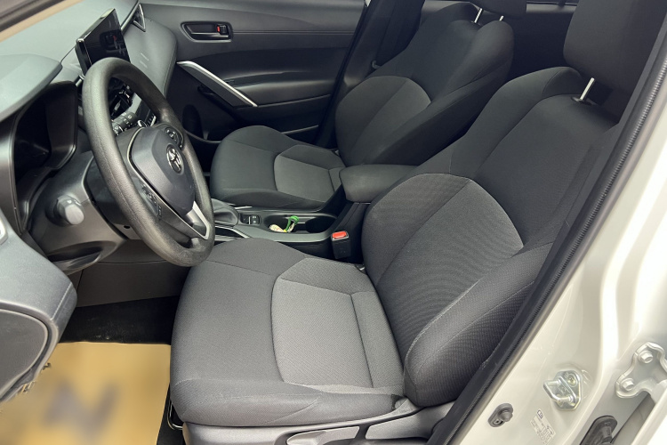 丰田 锋兰达 2023款 2.0L CVT领先版中控内饰7005