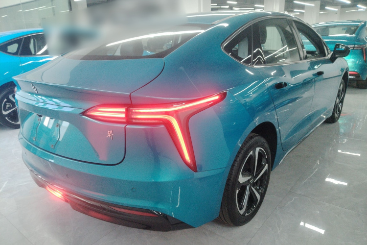 江铃集团新能源 羿 2023款 标准续航行业版车身外观7