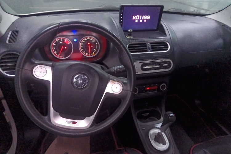 名爵3 2014款 1.5L AMT精英版中控内饰12