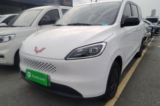 五菱汽车 五菱宏光新能源 2025款 增程式混动 50KM 舒适型