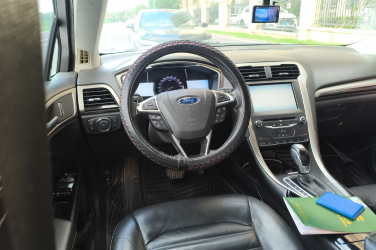 福特 蒙迪欧 2013款 2.0L GTDi200豪华型局部细节13