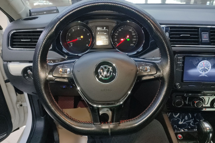 大众 速腾 2018款 1.6L 自动舒适型中控内饰13