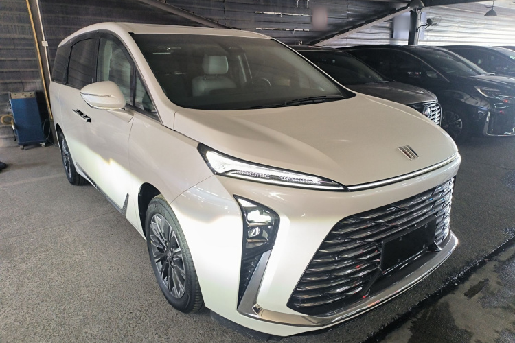 别克GL8 2025款 陆尊 尊享版车身外观6002