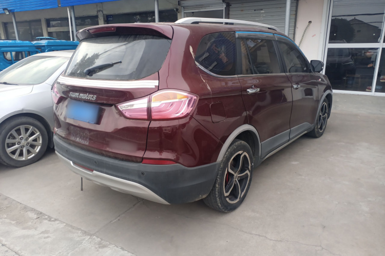 SWM斯威汽车 SWM斯威X7 2017款 1.5T 自动智享型 7座车身外观6003