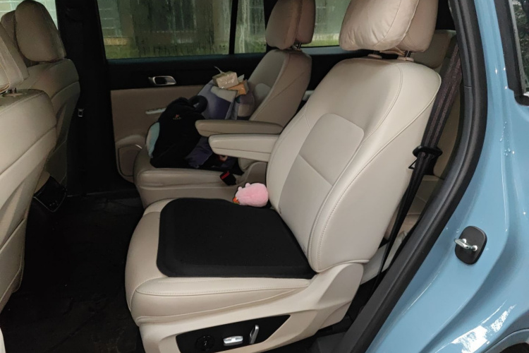 理想汽车 理想ONE 2021款 增程6座版中控内饰21