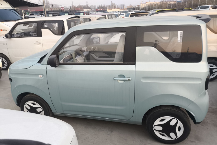 吉利银河 熊猫 2025款 210km 元气熊车身外观6003