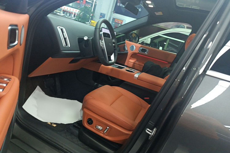 理想汽车 理想L6 2024款 Max中控内饰20