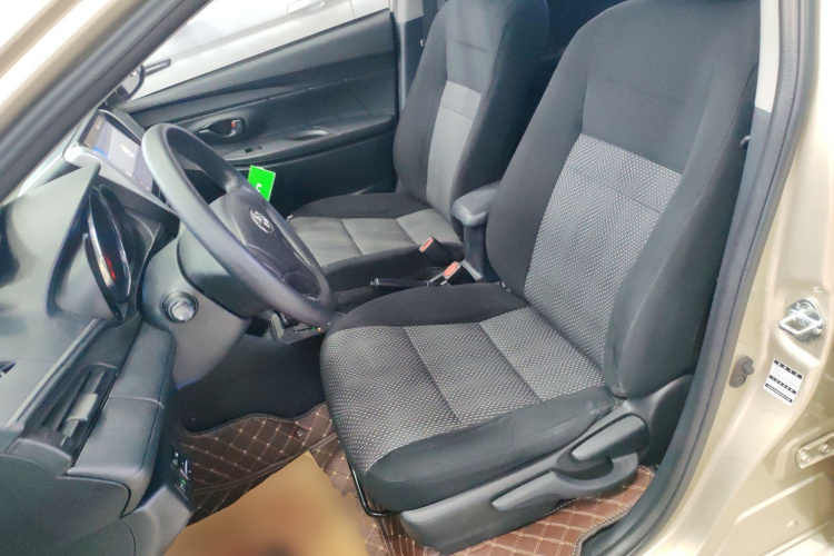 丰田 威驰 2017款 1.5L CVT创行版中控内饰19