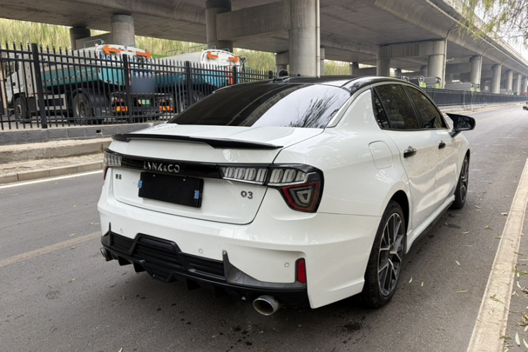 领克03 2021款 1.5TD DCT劲 冠军版车身外观6003