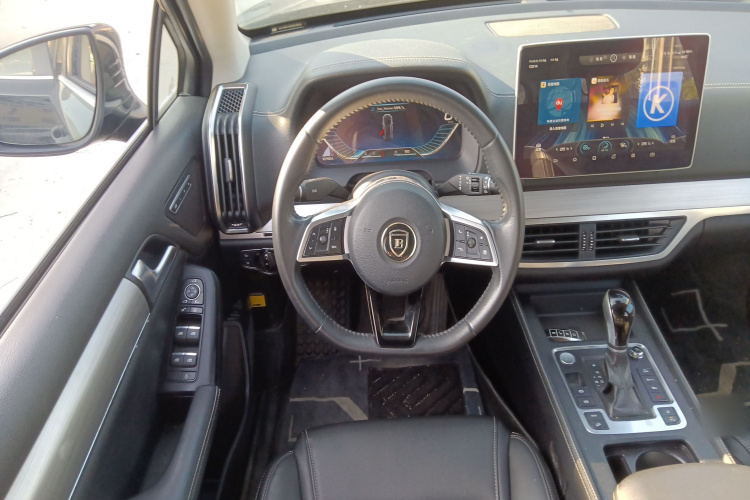 比亚迪 唐 2018款 2.0T 自动智联尊荣型 7座 国V中控内饰13