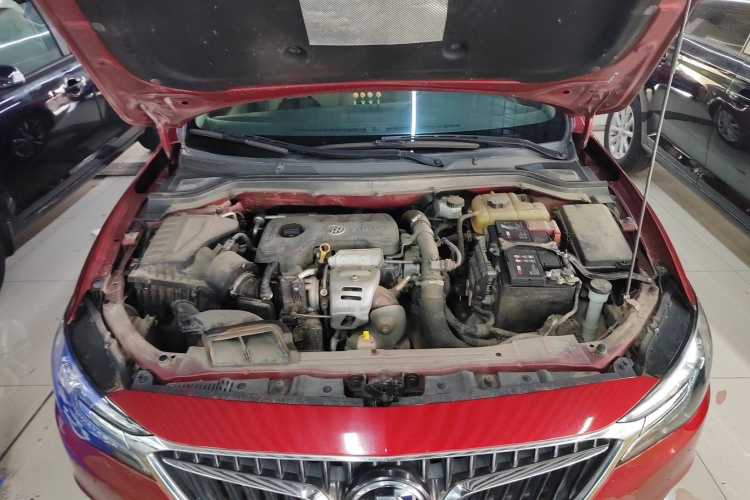 别克 英朗 2018款 15T 手动精英型 国V机舱底盘24