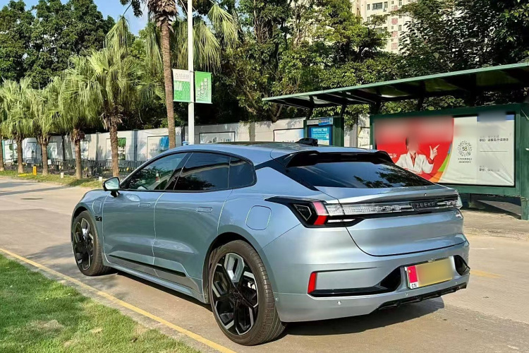 极氪001 2022款 超长续航双电机 YOU版车身外观6004