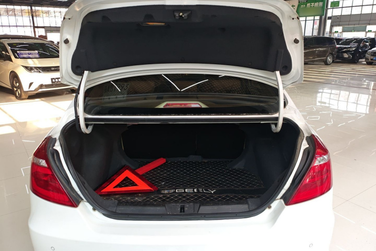 吉利汽车 帝豪 2016款 三厢 1.5L CVT豪华型机舱底盘23