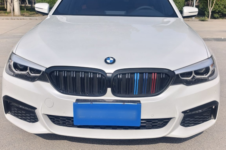宝马5系 2018款 改款 530Li 领先型 M运动套装车身外观6002