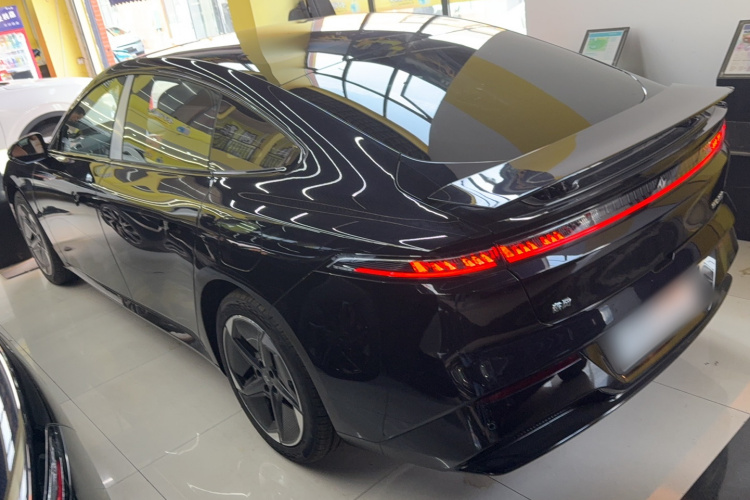 东风奕派 eπ007 2024款 纯电 620如奕版车身外观6005