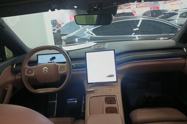 蔚来ES8 2023款 75kWh 行政版中控内饰12