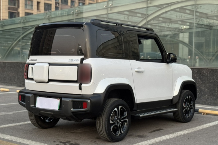 宝骏悦也 2023款 智尊版车身外观6004