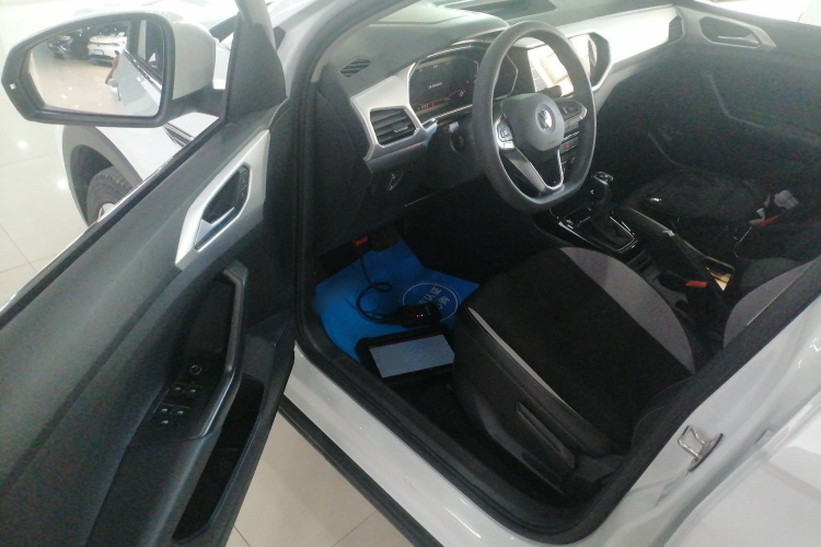 大众 探影 2023款 200TSI DSG 悦智联版中控内饰7003