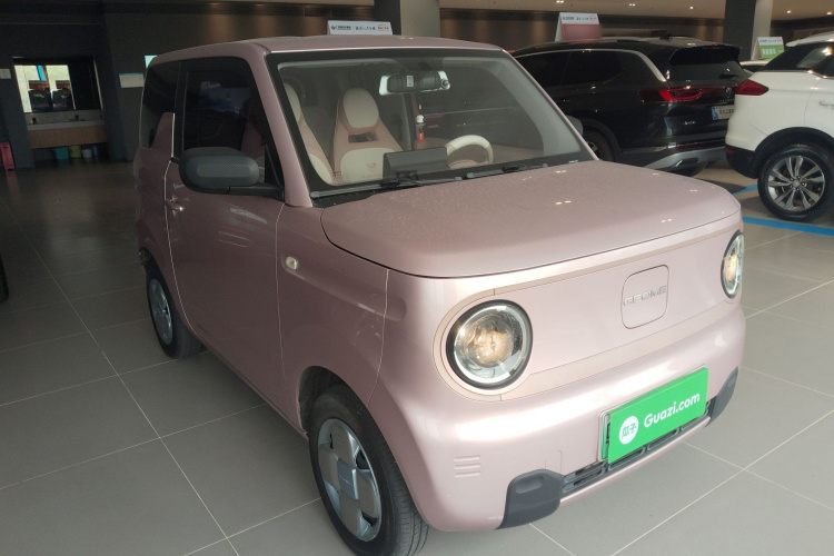 吉利银河 2024款 熊猫mini 200km 龙腾版车身外观3