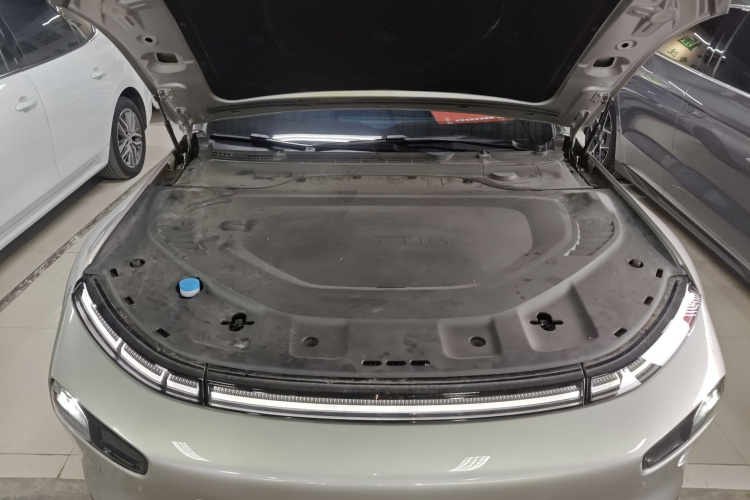 小鹏P7 2023款 P7i 702 Pro局部细节24