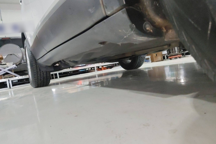 Jeep 自由光 2019款 2.0T 两驱智享版 国V机舱底盘29