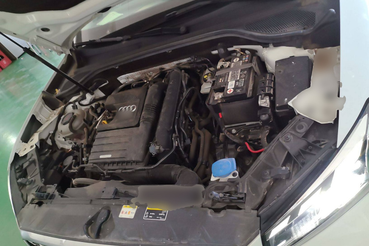 奥迪Q2L 2022款 35 TFSI 进取动感型机舱底盘24