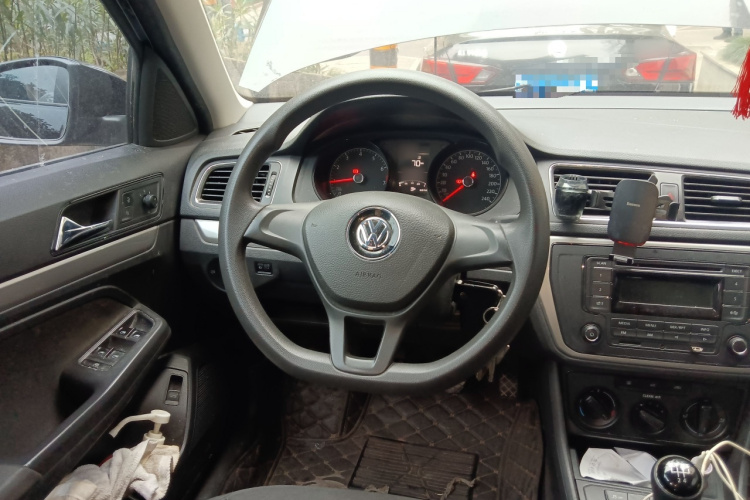 大众 朗逸 2017款 1.6L 手动风尚版中控内饰13