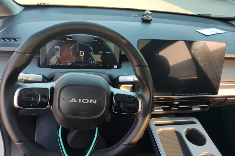 埃安 AION Y 2023款 Younger 星耀版中控内饰12
