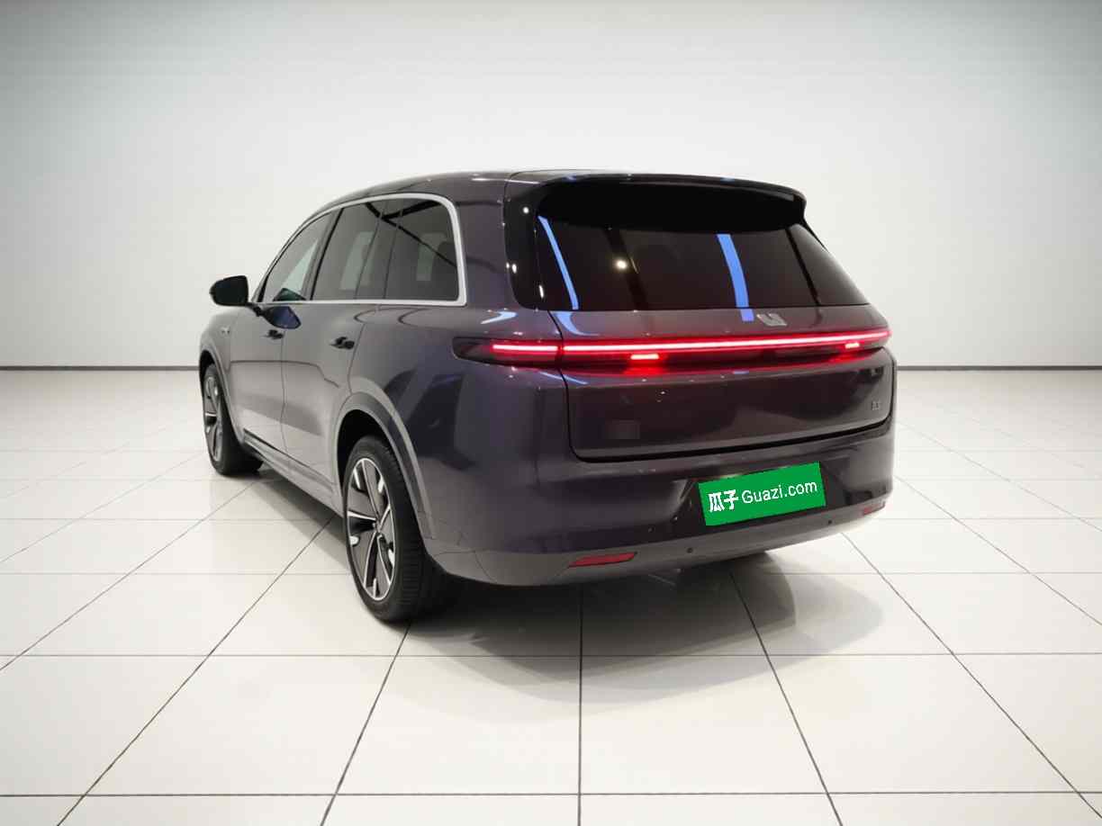 理想汽车 理想L8 2025款 Ultra 智能焕新版(3)