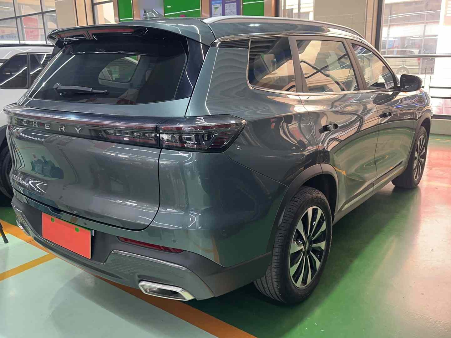 奇瑞 瑞虎8 PLUS 2025款 290TGDI DCT尊贵型(5)