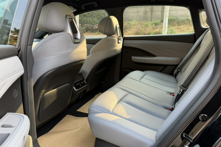 日产N7 2025款 510 Air中控内饰7001