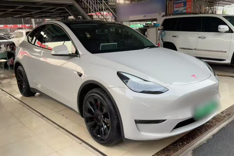 特斯拉 Model Y 2022款 长续航全轮驱动版车身外观6010