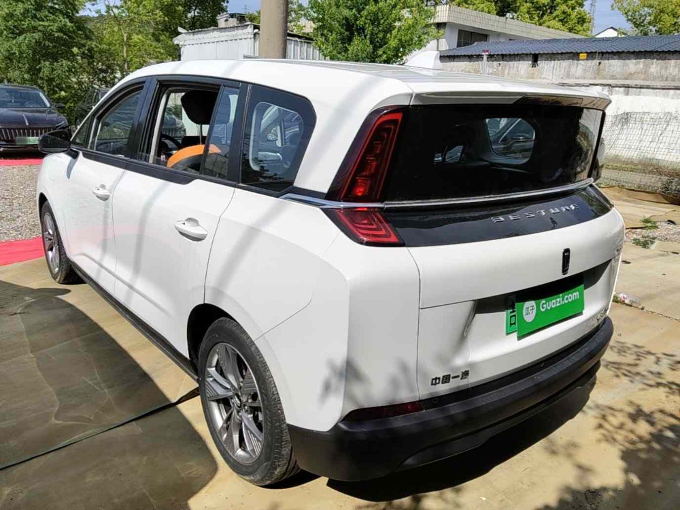 奔腾NAT 2023款 PRO 舒享出行版 419km(3)