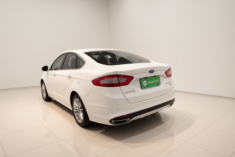 福特 蒙迪欧 2013款 2.0L GTDi200时尚型车身外观5