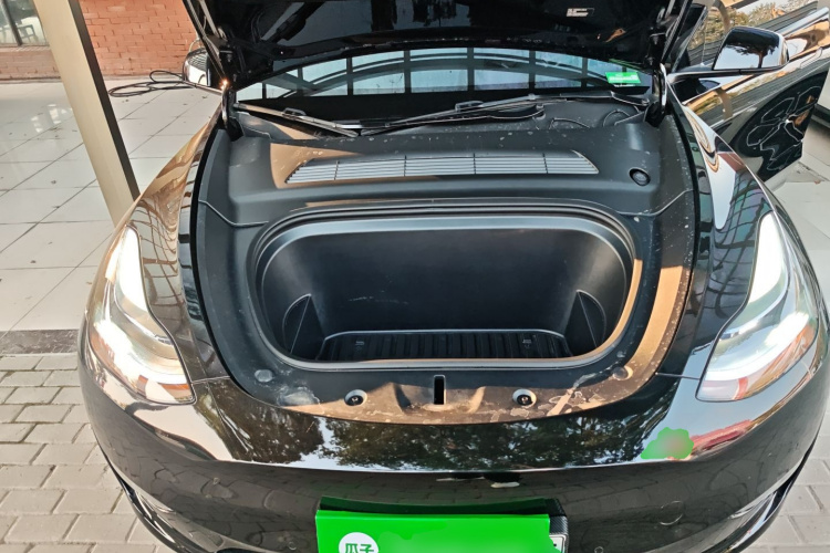 特斯拉 Model Y 2022款 改款 长续航全轮驱动版局部细节24