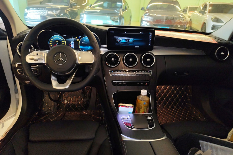 奔驰C级 2020款 C 200 L 时尚型运动版中控内饰12