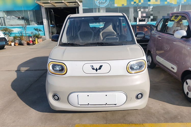 五菱汽车 宏光MINIEV 2024款 第三代 215km 青春版车身外观2