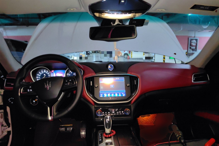 玛莎拉蒂 Ghibli 2014款 3.0T S中控内饰12