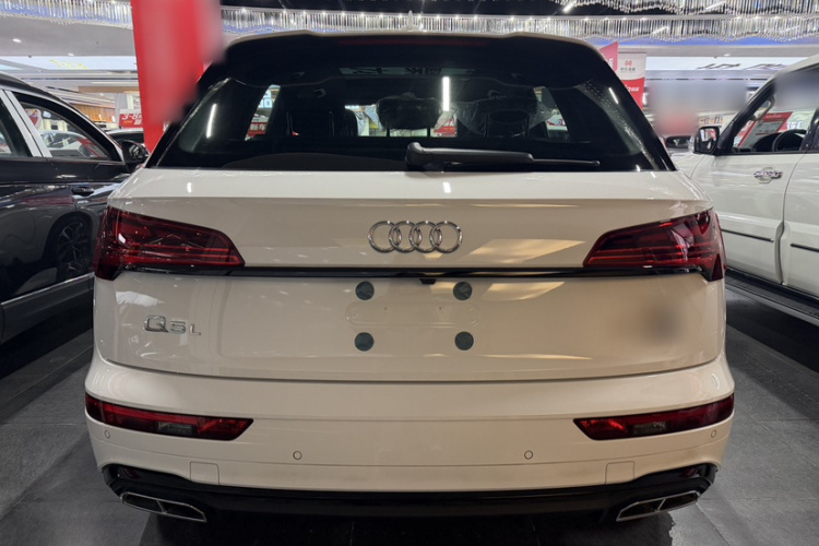 奥迪Q5L 2024款 40 TFSI 豪华动感型车身外观6004