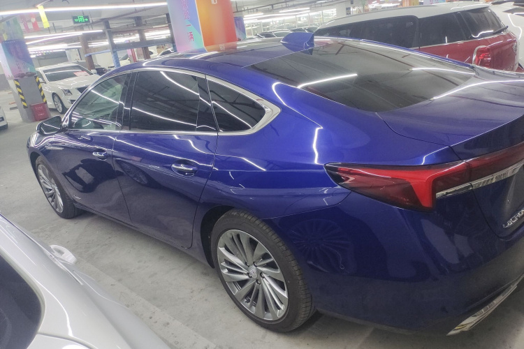 别克 君越 2023款 艾维亚版车身外观4