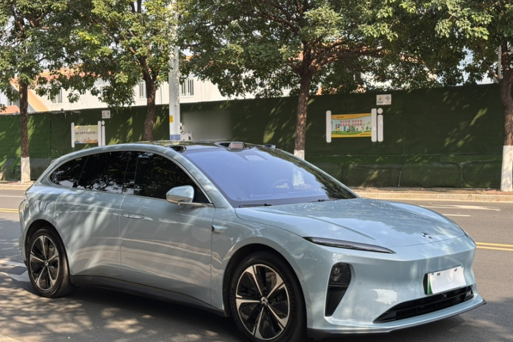 蔚来ET5T 2023款 75kWh Touring车身外观6010