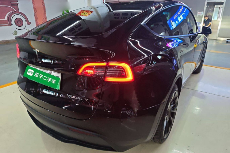 特斯拉 Model Y 2022款 改款 后轮驱动版车身外观6005
