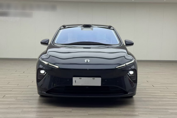 蔚来ET7 2024款 100kWh 行政签名版车身外观2