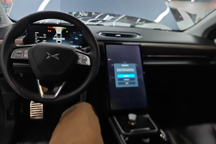 小鹏P5 2023款 智行版中控内饰7002