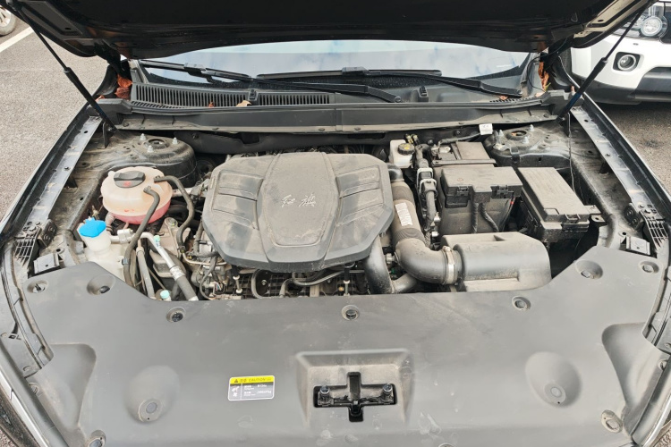 红旗HS5 2023款 2.0T 四驱旗享Pro版机舱底盘24