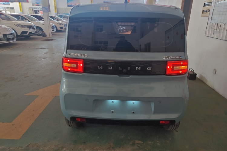 五菱汽车 宏光MINIEV 2021款 马卡龙臻享款 磷酸铁锂车身外观6